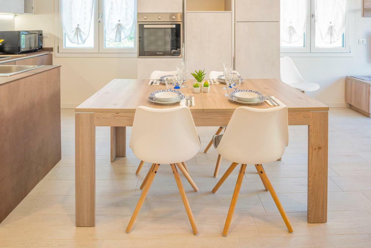 Family House Bivio Villa Peschiera del Garda Eksteriør bilde